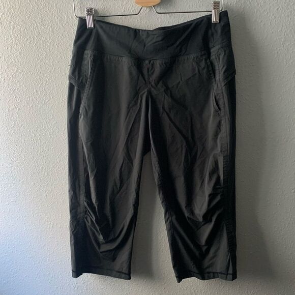 Black Lululemon Speed Crops Pant - Picture 1 of 8